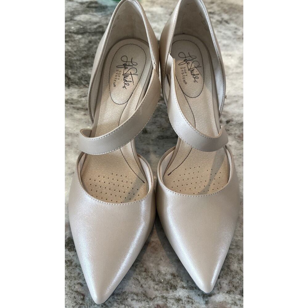 LifeStride Women's, Suki Pump Tender Taupe Size 11W‎ Flex Sole Life Stride Soft